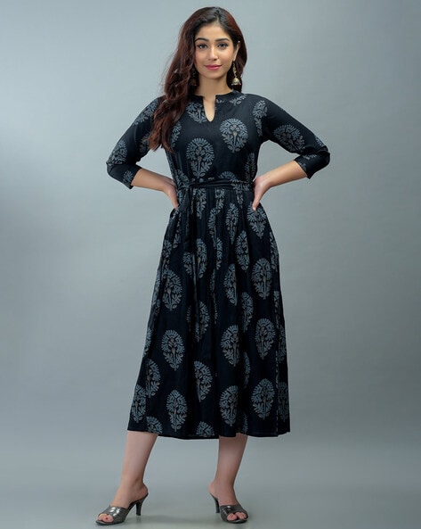 Buy MISH Women Maroon Solid Maxi Dress - Dresses for Women 8965355 | Myntra