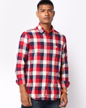 red check shirt with jeans