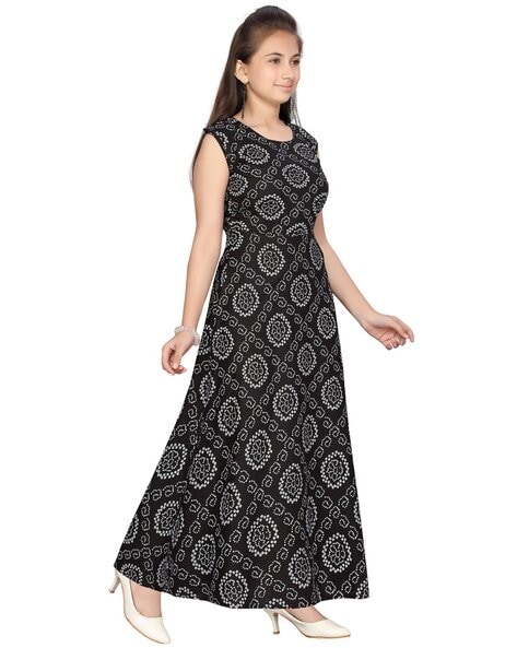 Rashi black gown dress Indian dress, भारतीय कपड़े - Safrina Fashions,  Kolkata | ID: 2852595882333