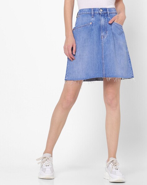 Indigo Vintage Wash Denim Buckle Ultra Mini Skirt in 2023 | Mini skirts,  Cropped jacket outfit, Short denim skirt
