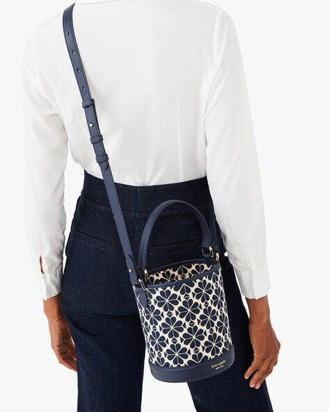 Spade Flower Jacquard Picnic Small Bucket Bag