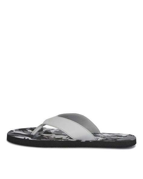 Grey cloudfoam adidas slides hot sale