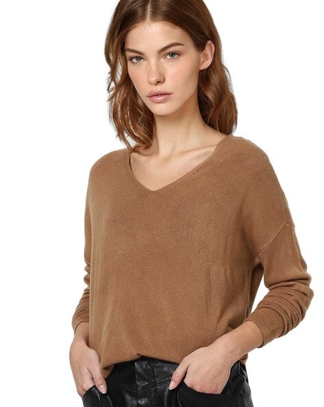 only shoulder sweater