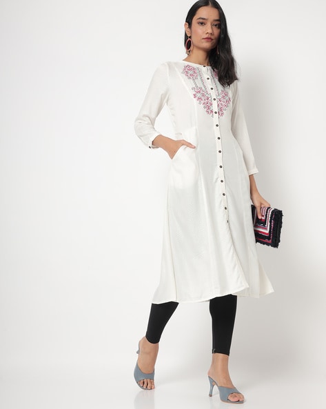 Global desi 2025 white kurti