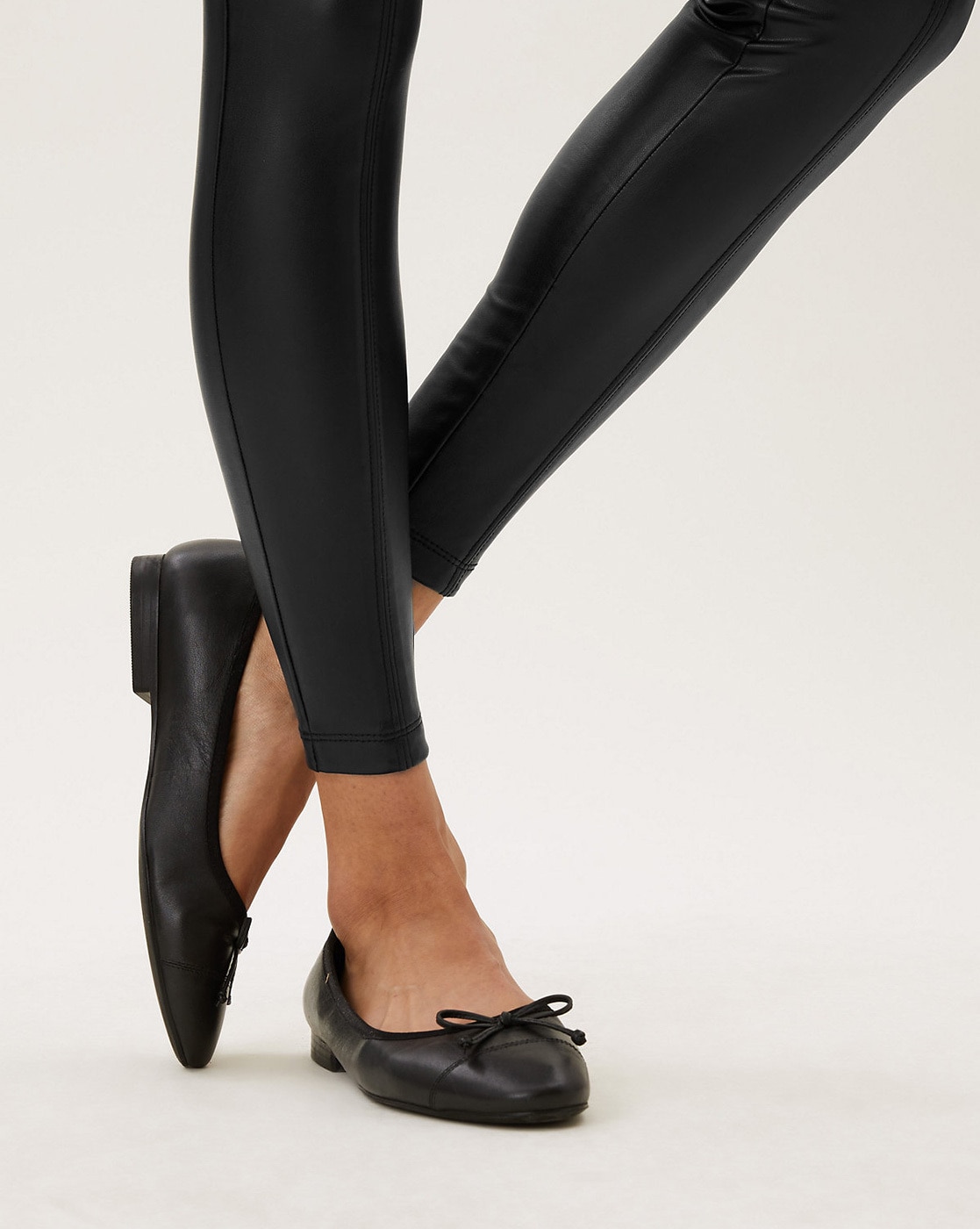 Leather look Leggings, Black