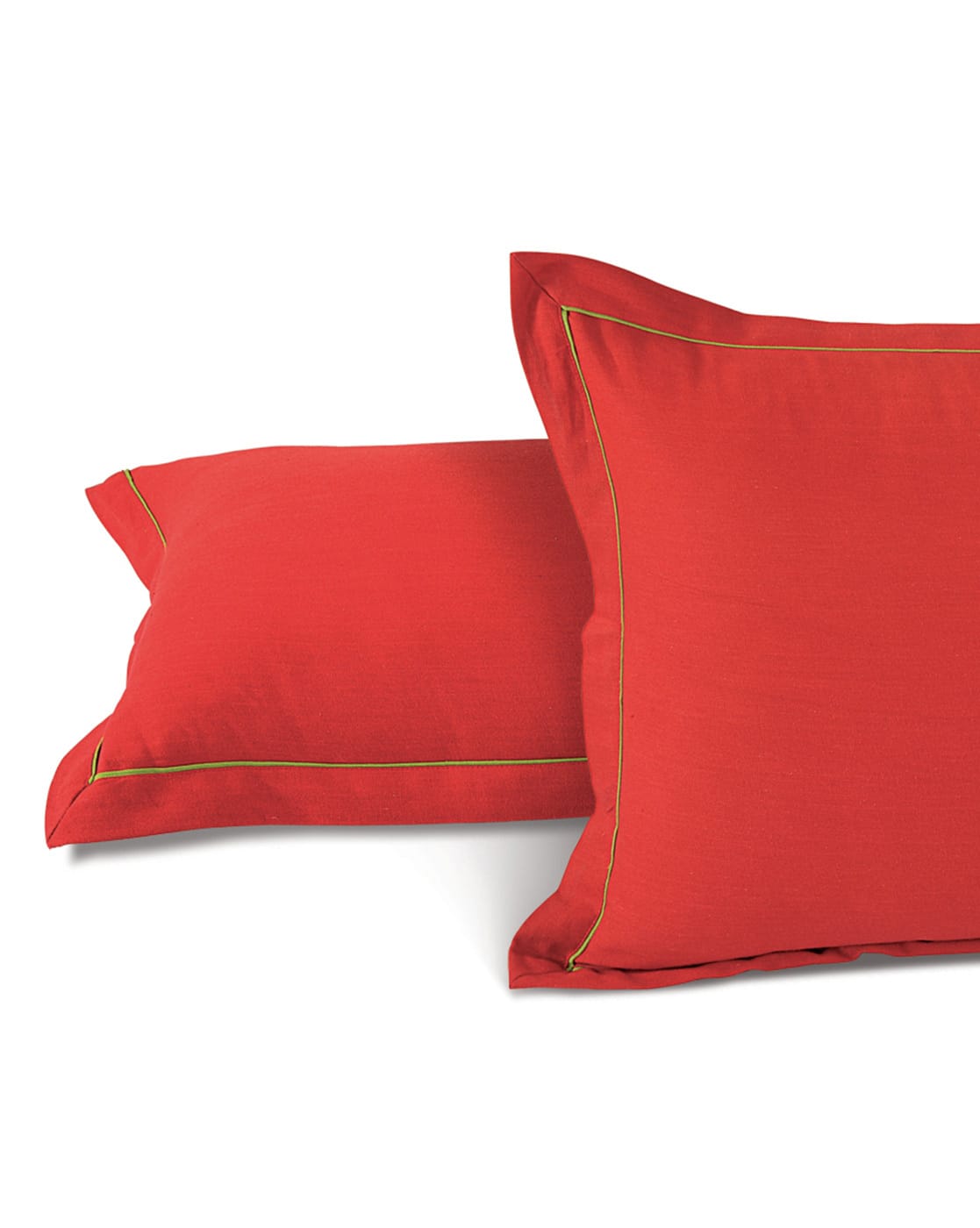 red toss pillows