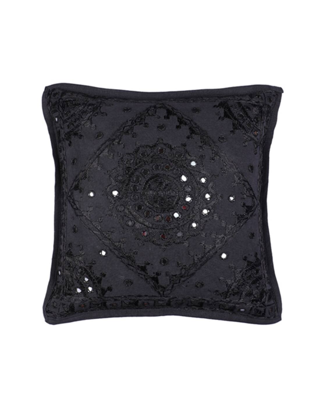 ishka cushion