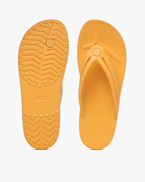 Crocs orange flip discount flops