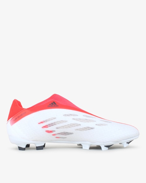 Peach soccer hot sale cleats