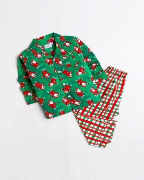 coat collar night suit