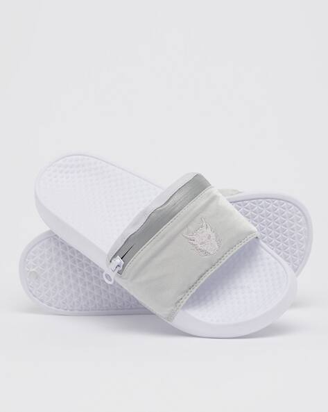 Textured Holiday Slide with Zipper Accent