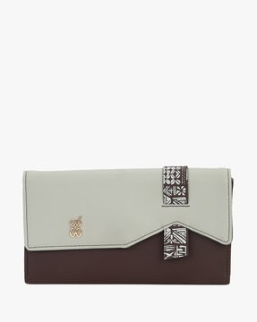 BAGGIT Colourblock Flap-Over Travel Wallet with Detachable Strap For Women (Beige, FS)