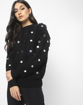 black knitted sweatshirt