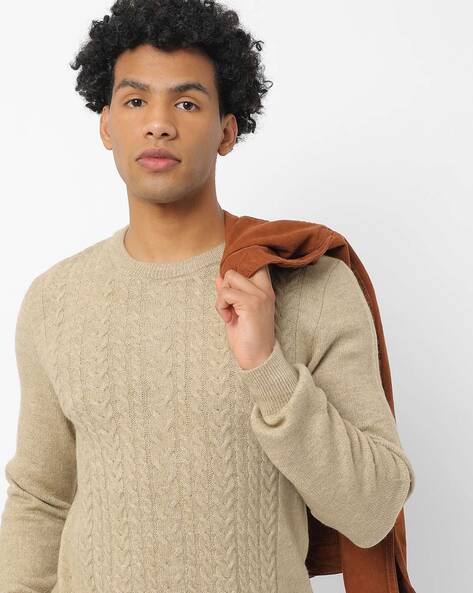 beige knit pullover