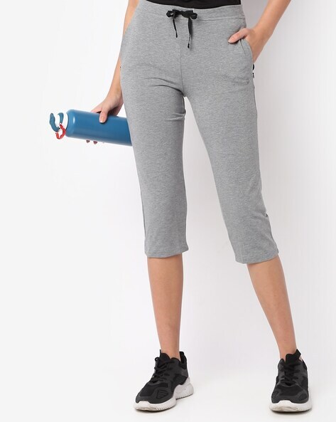 Capris with hotsell zipper pockets