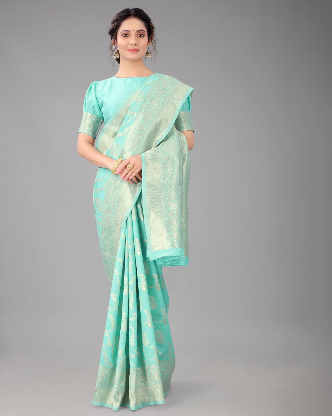 Buy Green Sarees for Women by Dwini Online