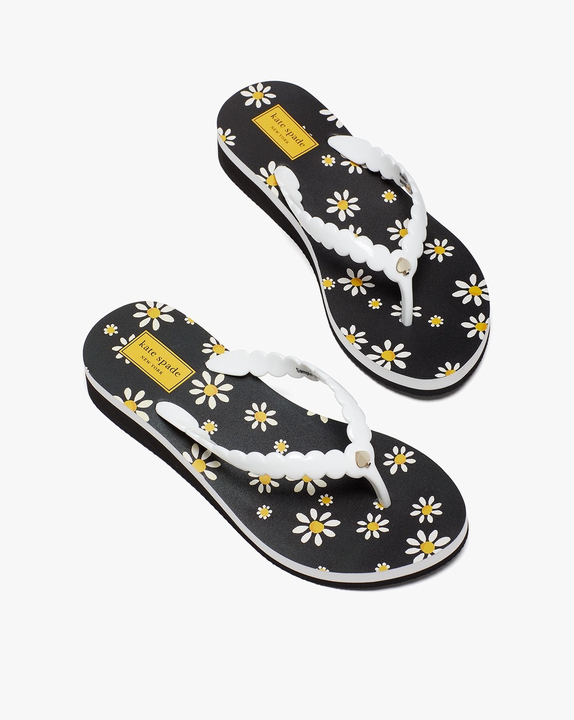 Kate spade clearance black flip flops