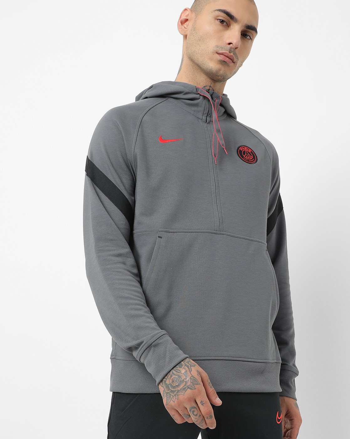 nike sweatshirt kangaroo pocket