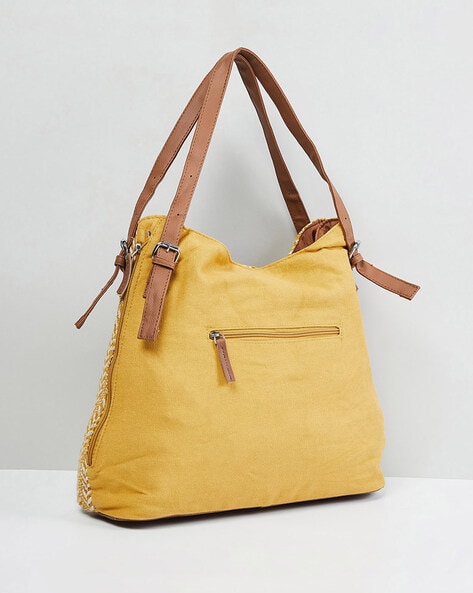 Buy dubai al style Women Beige Shoulder Bag Beige Online @ Best Price in  India | Flipkart.com