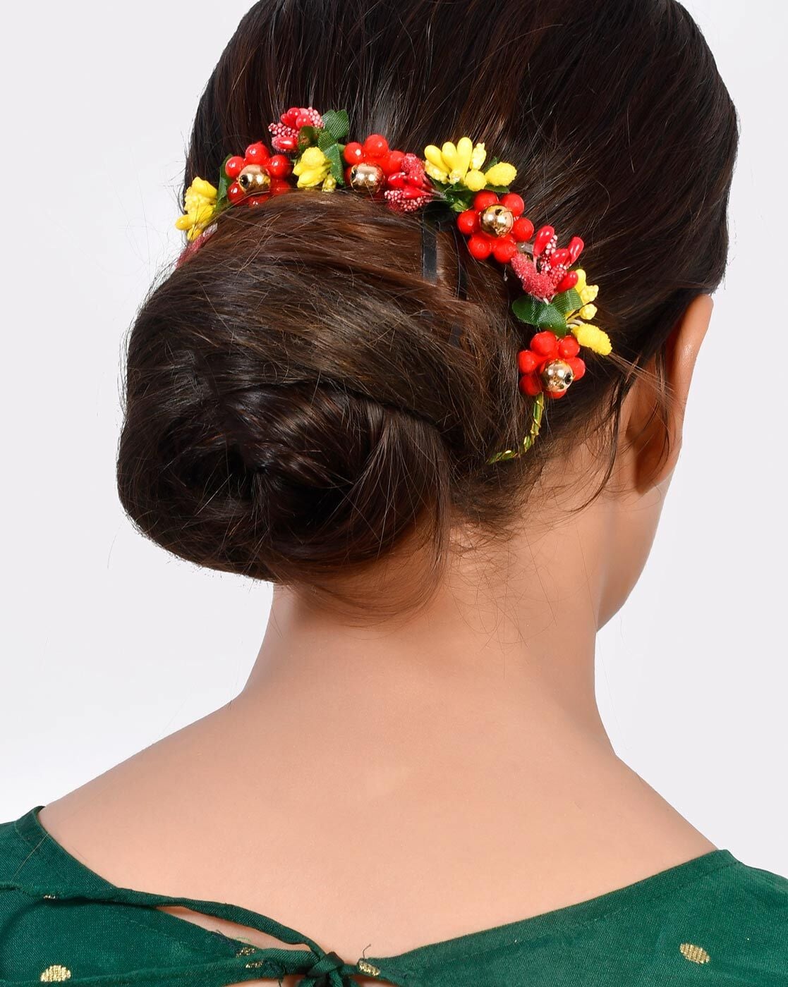 Katrina Kaifs mathapatti to Sonam Kapoors floral braid Best hair  accessories for brides  Times of India