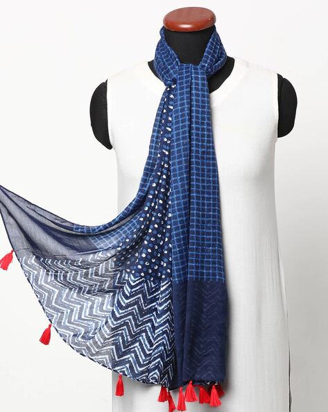 Checked Scarf with Tassels Accent Price in India