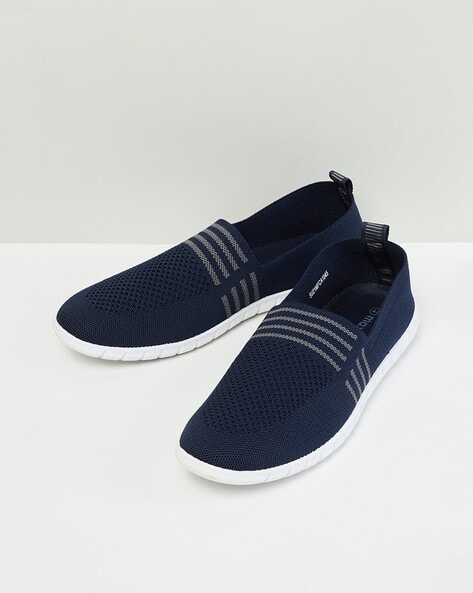max slip on casual shoes