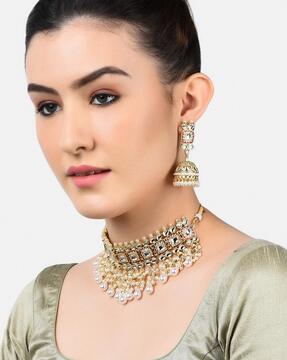 choker with jhumkas