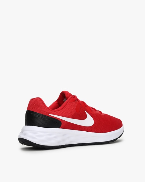 vestíbulo Limpia el cuarto Diariamente Buy Red Sports Shoes for Men by NIKE Online | Ajio.com