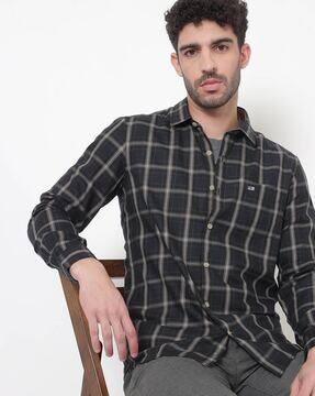 Best Offers on Arrow shirt upto 20-71 