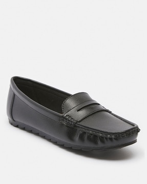 old navy black moccasins