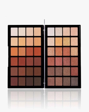 Makeup Revolution Colour Book Shadow Palette CB02(Eyeshadow)