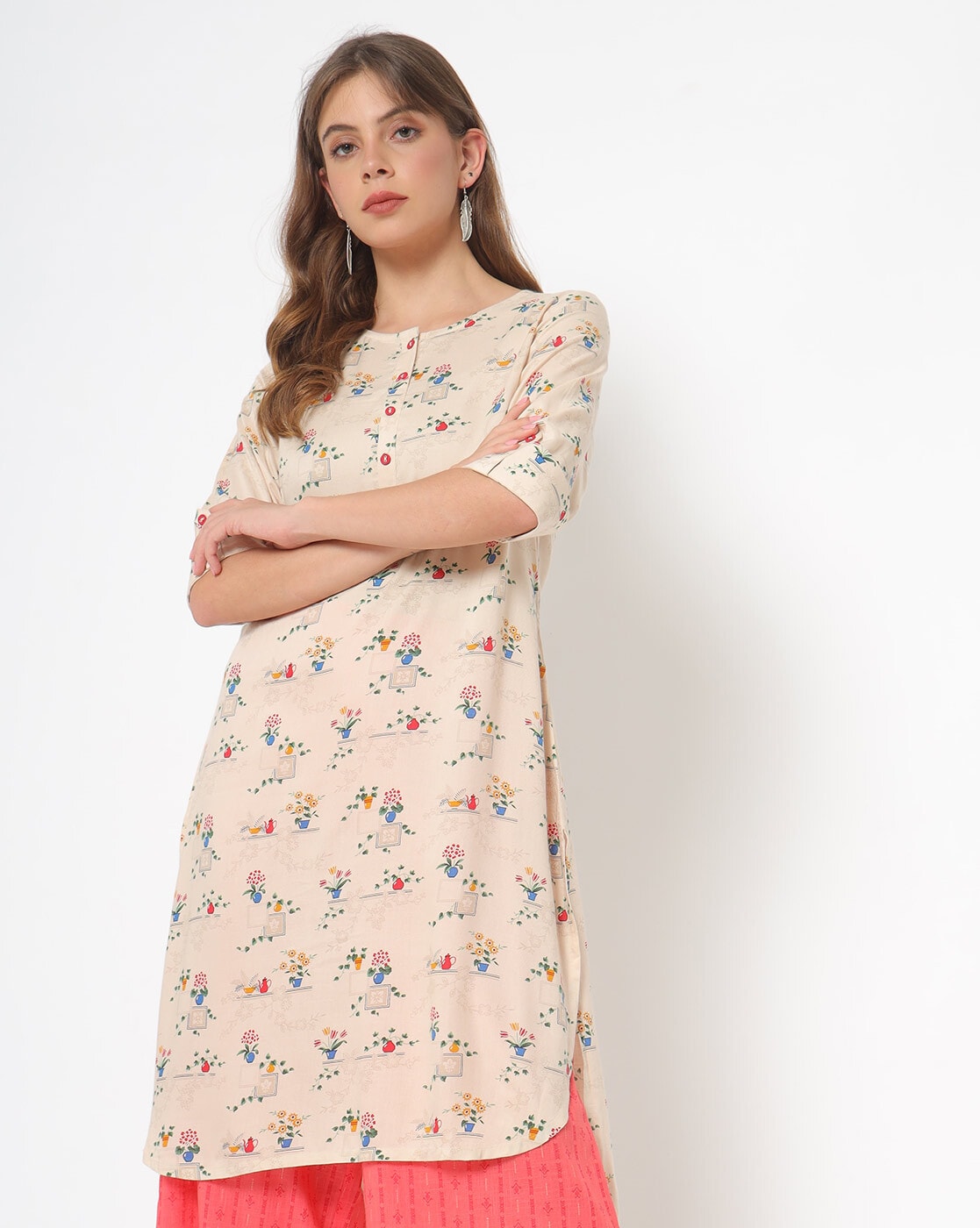 Buy online Printed Fusion Kurti from Kurta Kurtis for Women by Sanaa for  ₹1159 at 32% off | 2024 Limeroad.com