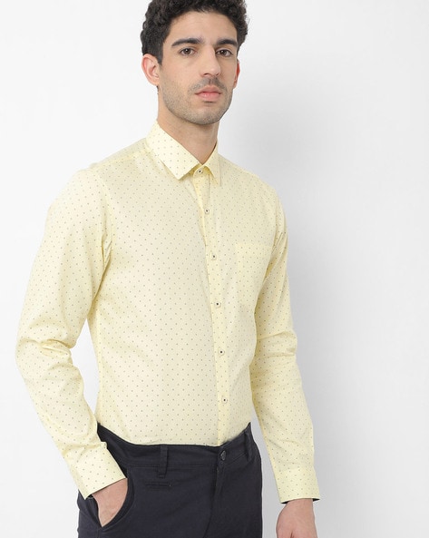 Men Printed Slim Fit Shirt with Patch Pocket