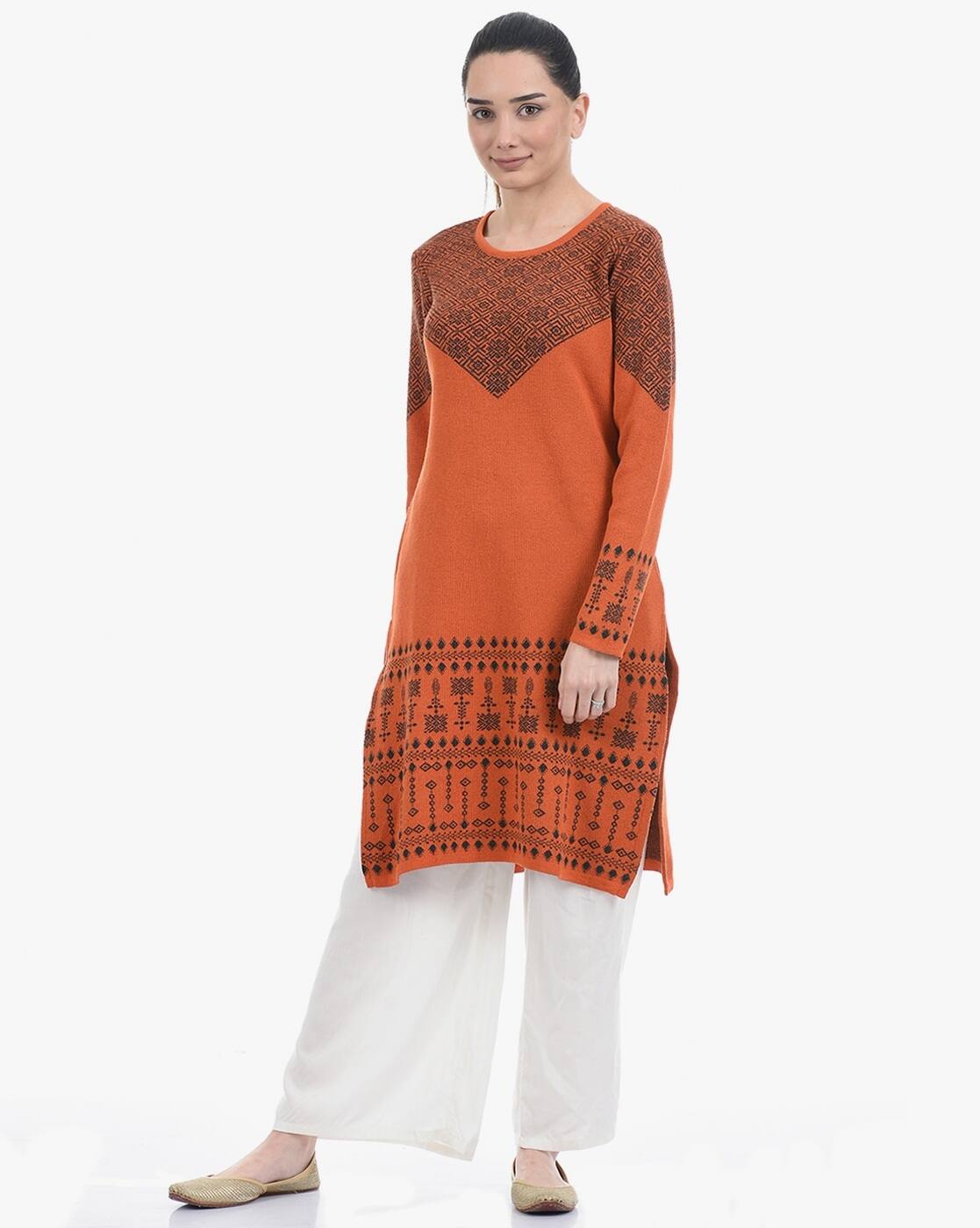 rust sweater outfit