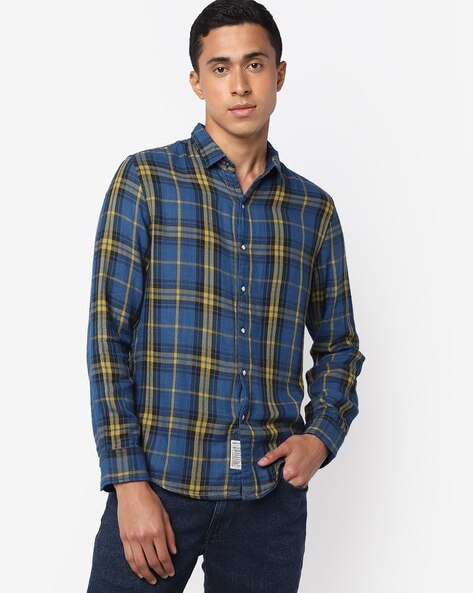 Levi's snap store shirt