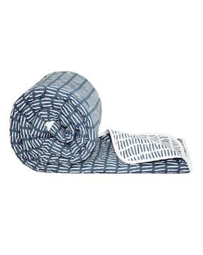 divine casa Ultra Soft Microfiber Polyester 120 GSM Abstract Print Single Reversible Comforter-picture-10