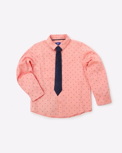 tie on peach shirt
