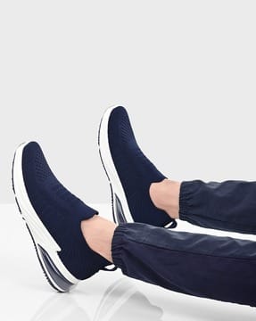 casual shoes for men without less
