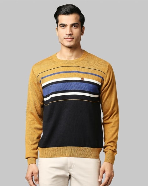 Striped Round-Neck Pullover