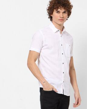 Buy White Shirts for Men by MUFTI 