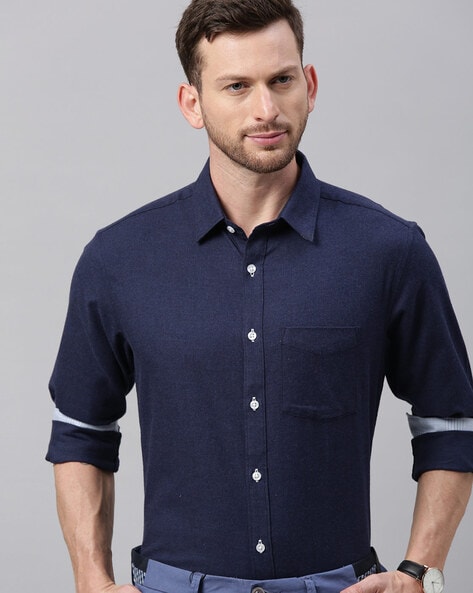 Men Textured Slim Fit Shirt with Patch Pocket