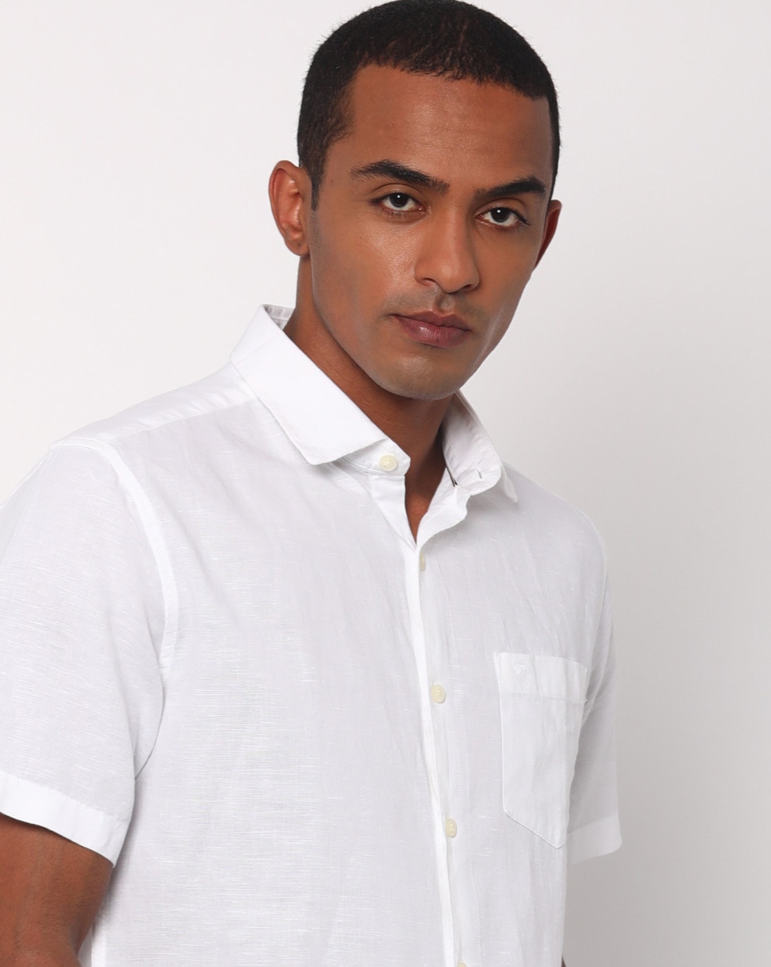 Kan worden genegeerd trui Intuïtie Buy White Shirts for Men by NETPLAY Online | Ajio.com