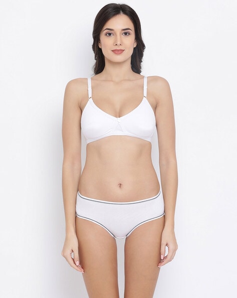 Buy White Lingerie Sets for Women by Clovia Online