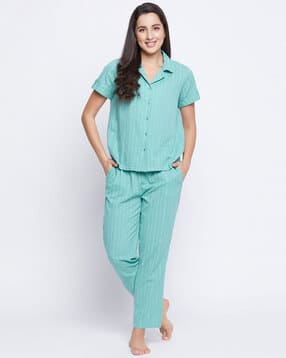 clovia Striped T-Shirt & Pyjama Set-picture-35