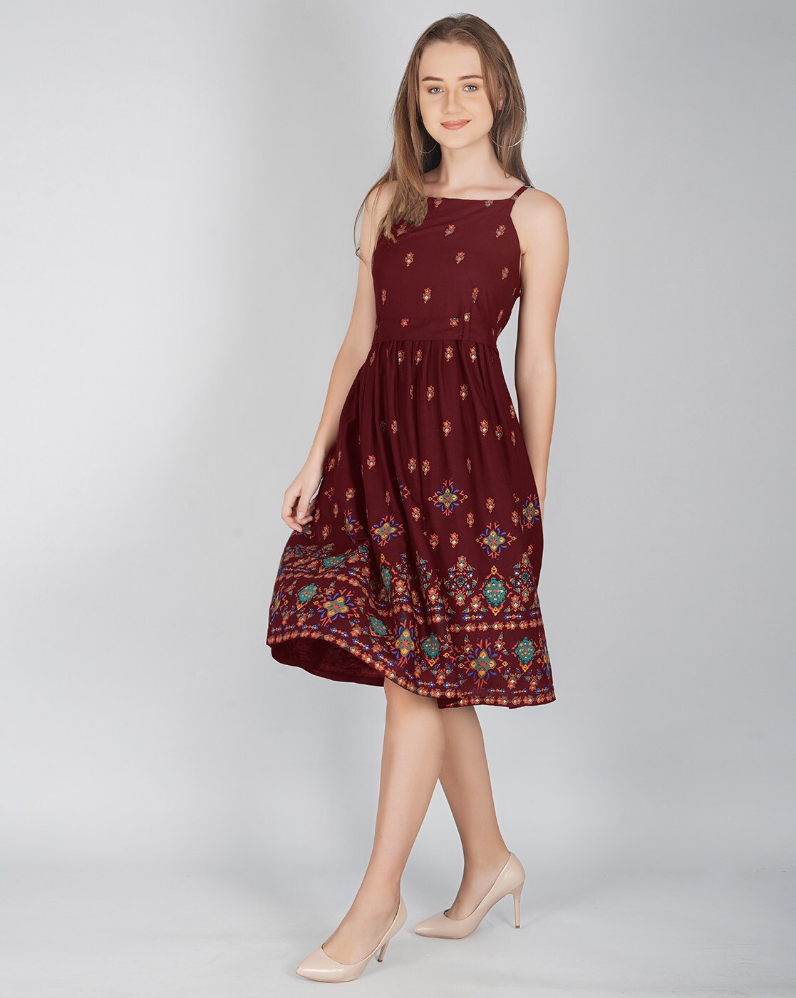 Buy Maroon Dresses for Women by VENI VIDI VICI Online | Ajio.com