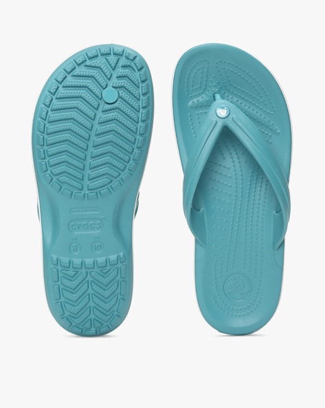 myntra crocs flip flops
