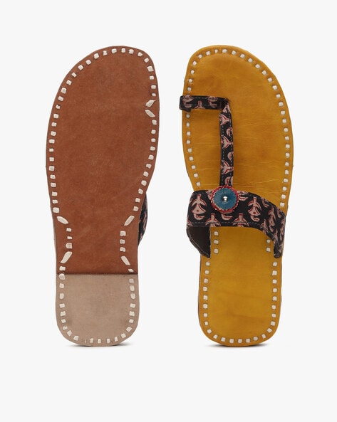 Arrow chappals online