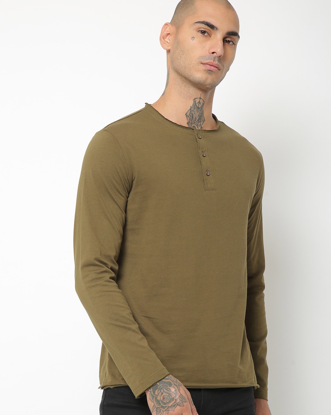 Buy Army Green Tshirts for Men LEVIS Online | Ajio.com