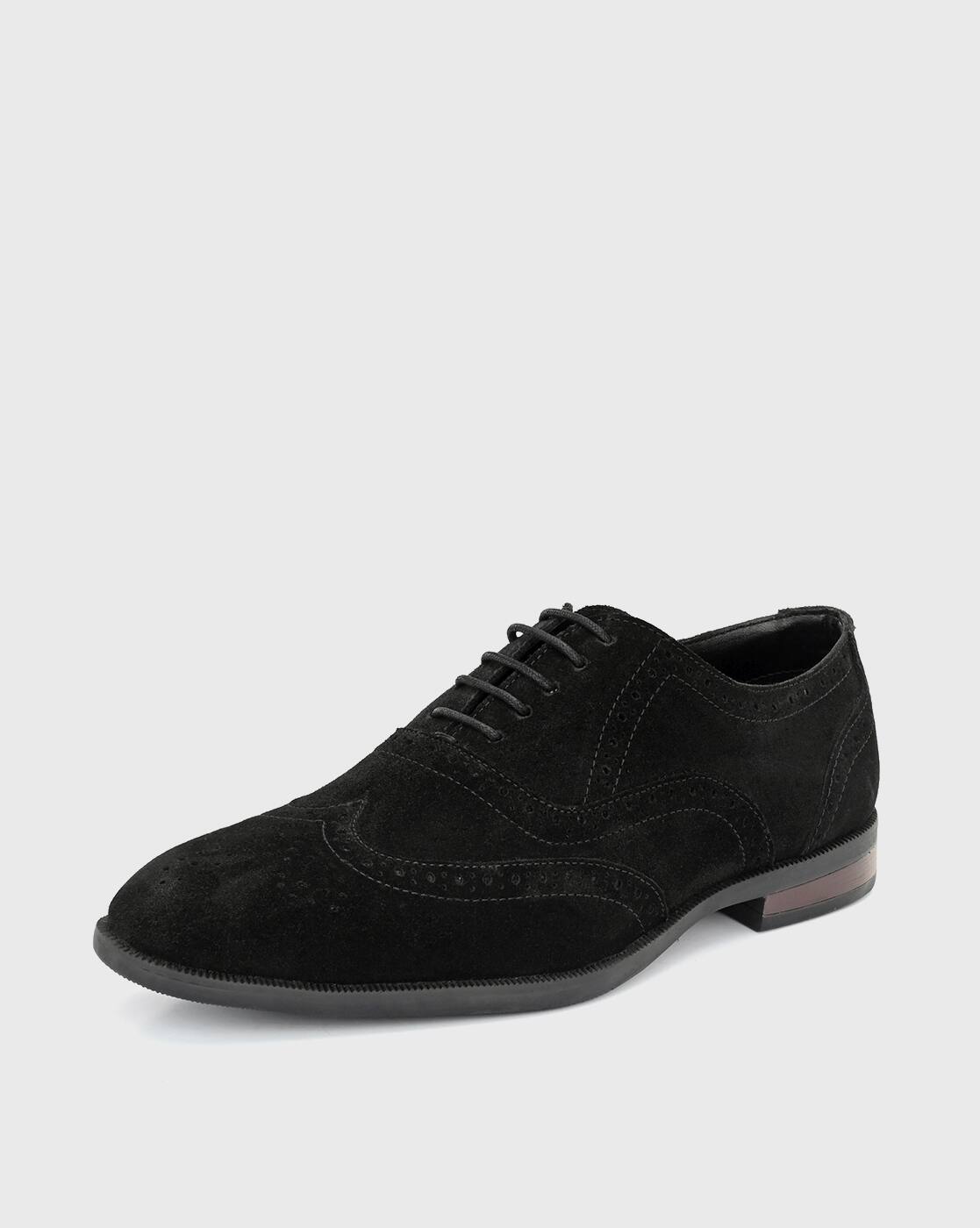 casual brogues