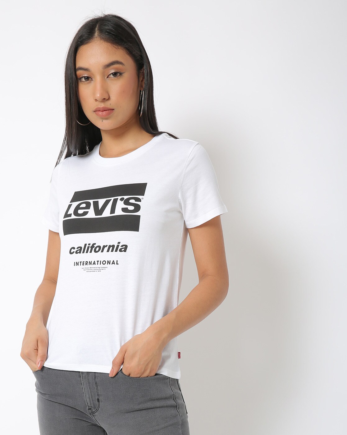 Buy White Tshirts for Women by LEVIS Online 